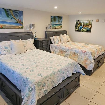 Sea Spray, Studio 114, Beach Steps Away! Pool+Wifi Ръскин Екстериор снимка